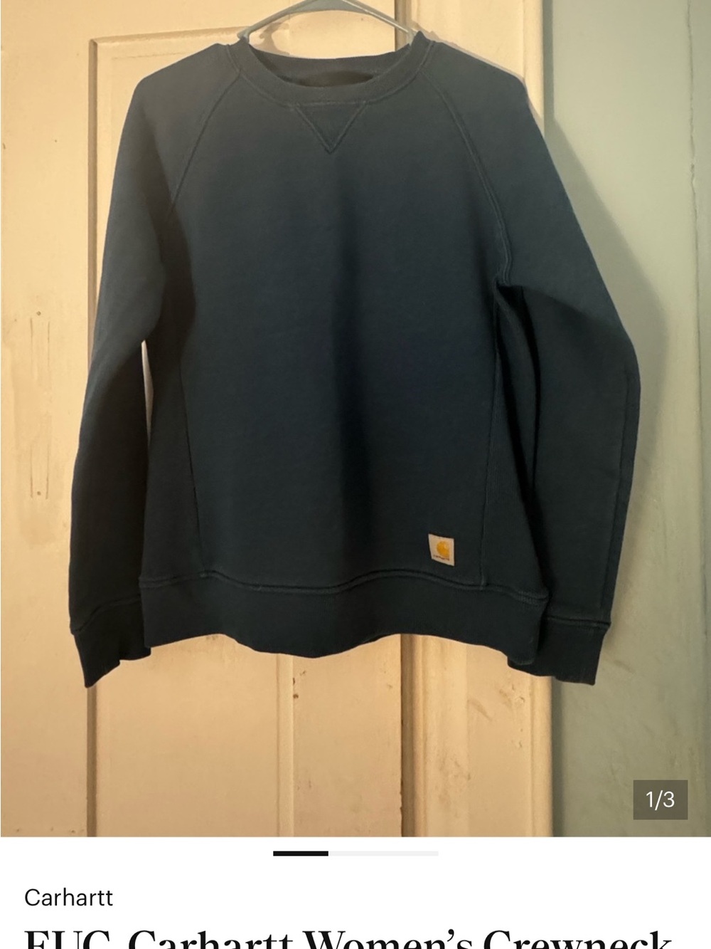 Set of 2 Carhartt Women’s  Teal & Raspberry Crewneck Pullover Sweatshirts EUC
